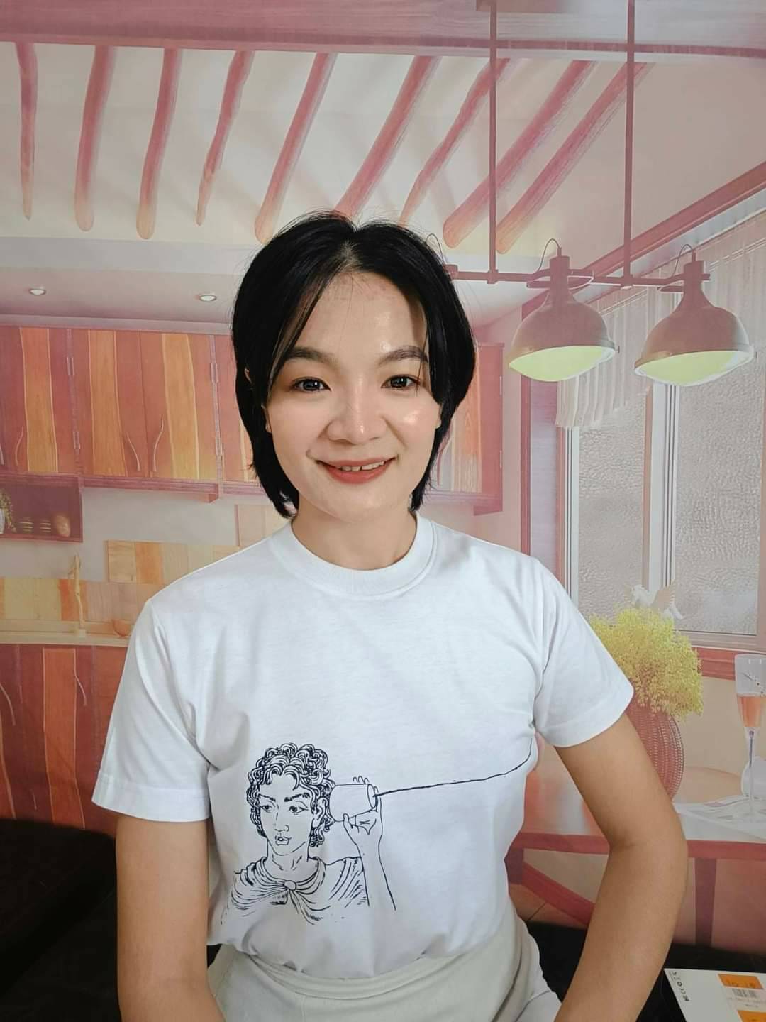 เสื้อยืดอารียา เมตายา ลายปลุกจิตตื่นรู้ คอกลมสีขาว